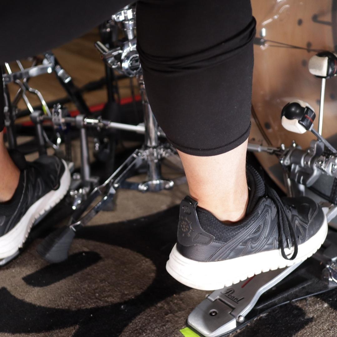 Impara il doppio pedale nella batteria rock